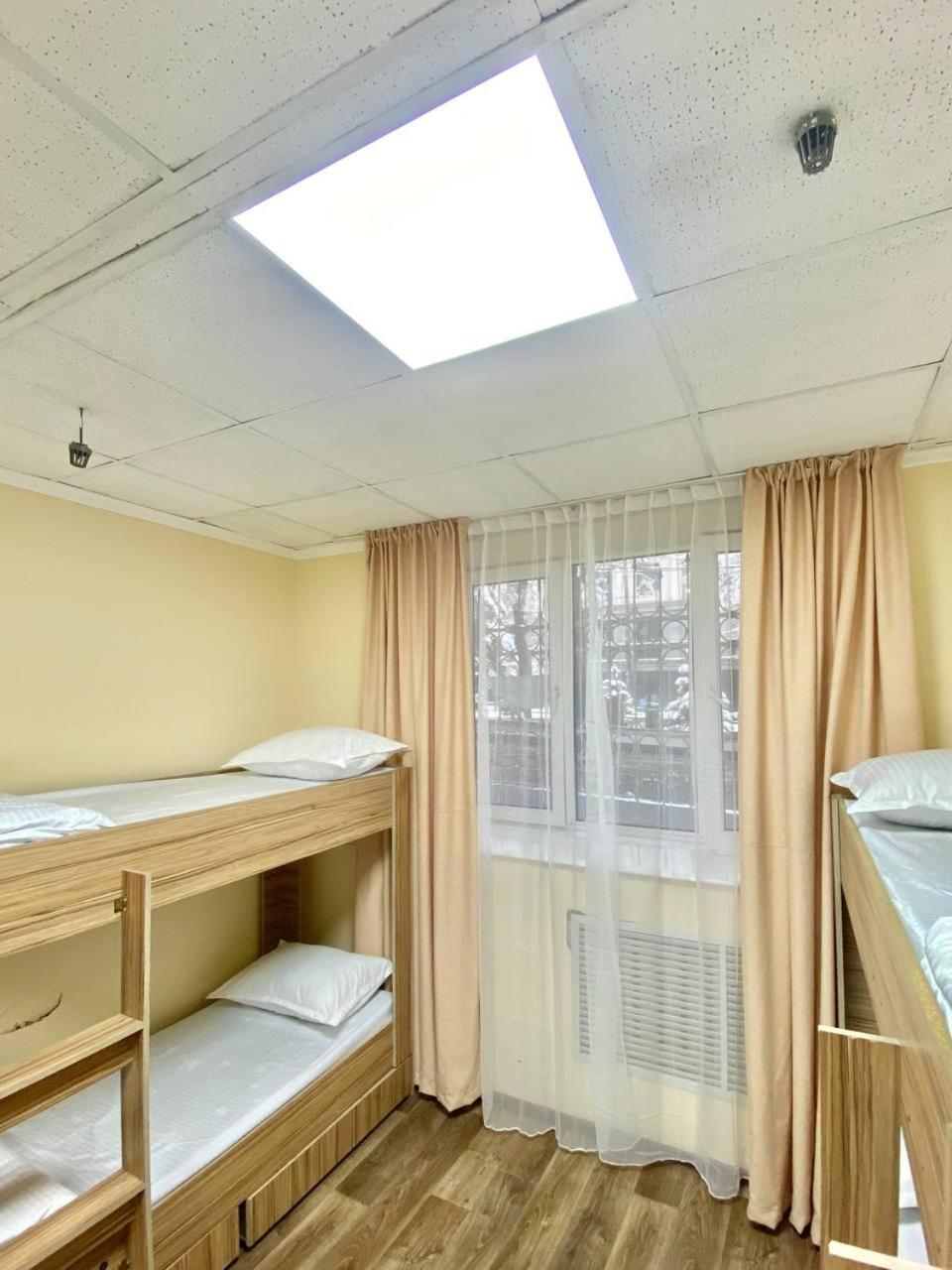 Alma-Ata Hostel Bagian luar foto